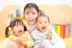 先生たちの笑顔を守るために。園長・主任ができる心のケアとサポート